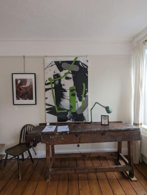 Glenroy Arts Gallery Meets Living Space Cardiff Esterno foto